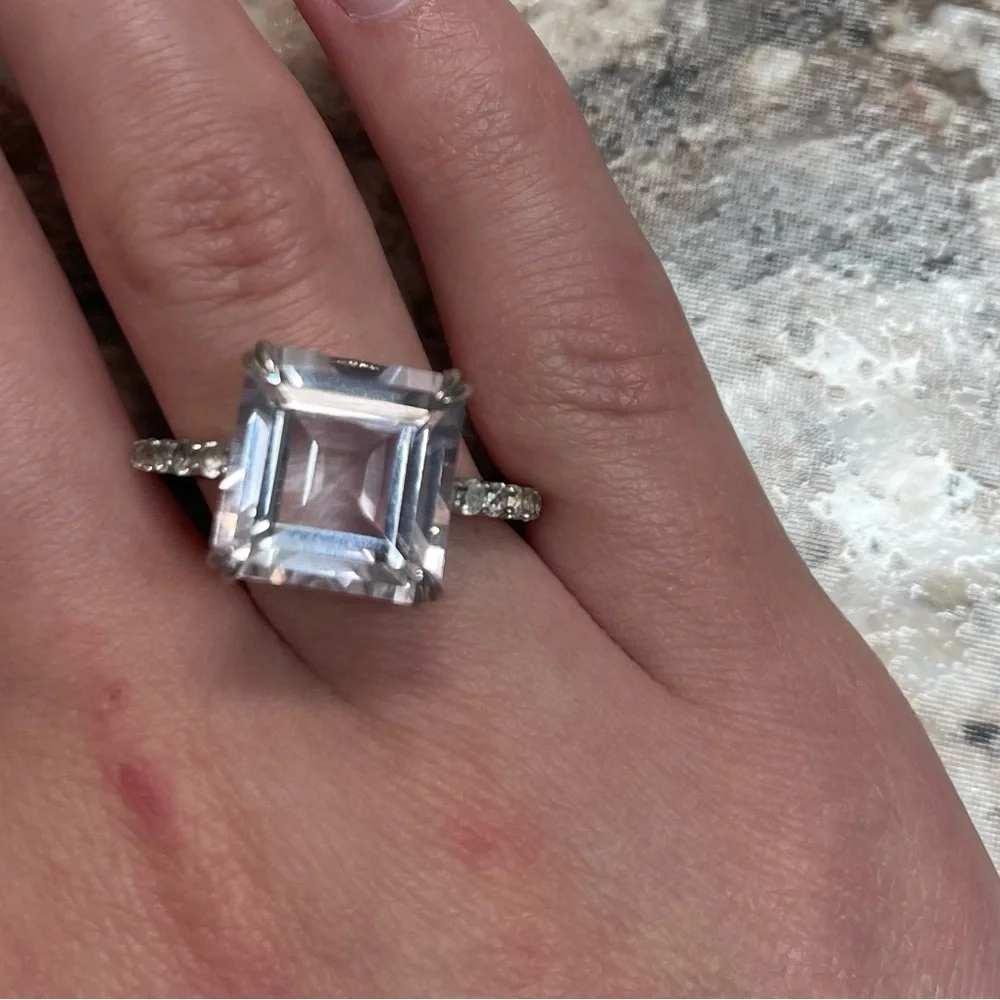 Ring - Picture 4 of 5